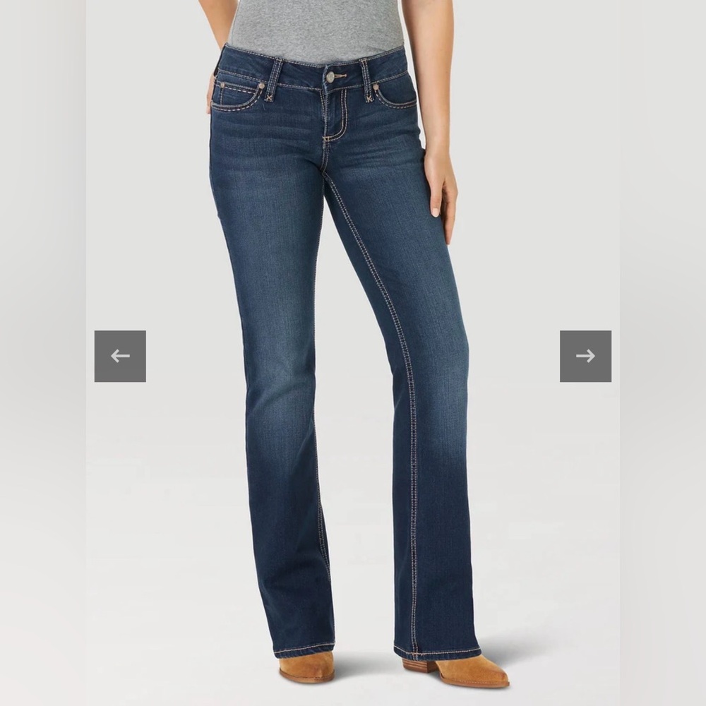 Women's Wrangler Retro Mae Bootcut Jeans - HT Wash